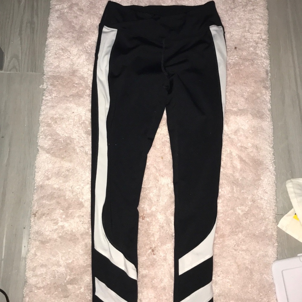 Size small cozy Victoria secret pink leggings